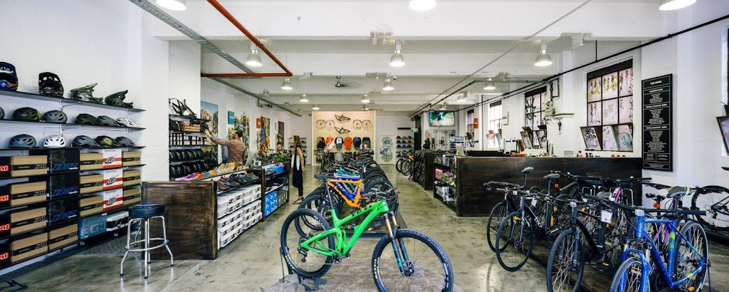 Summit Cycles | bicycle store | 106 Victoria St, Fitzroy VIC 3065, Australia | 0394191107 OR +61 3 9419 1107