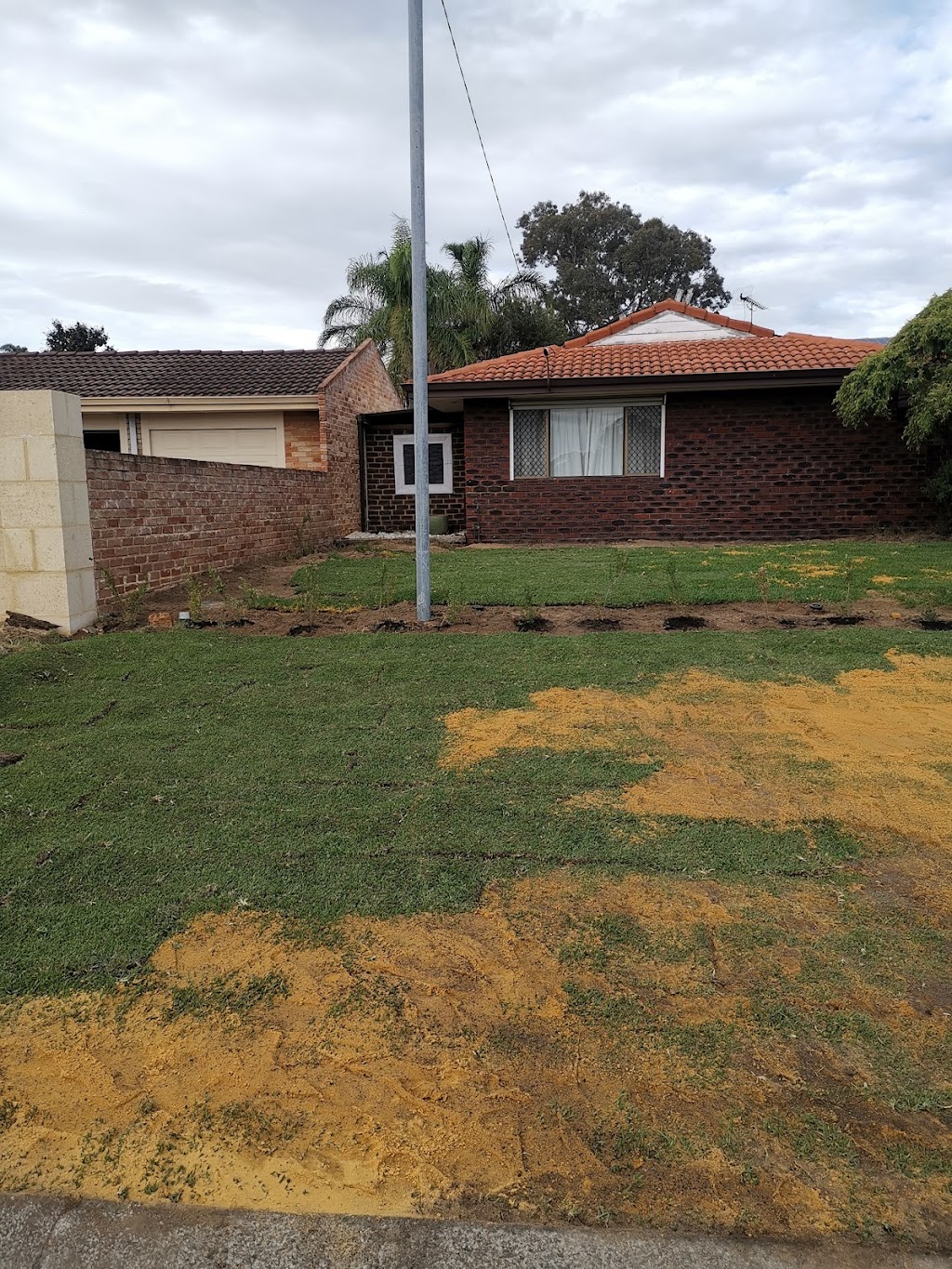 Carabooda Lawn |  | 288 Carabooda Rd, Carabooda WA 6033, Australia | 0894075288 OR +61 8 9407 5288