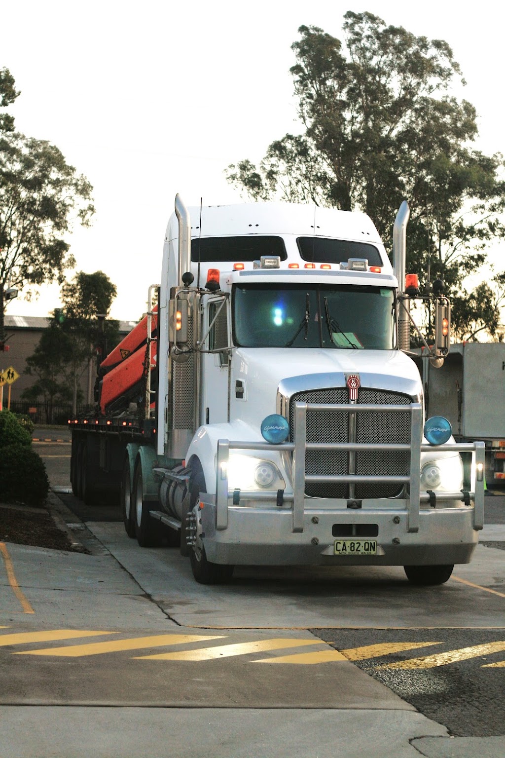 Velai Transport | Railway Terrace, Riverstone NSW 2765, Australia | Phone: (02) 9629 5592