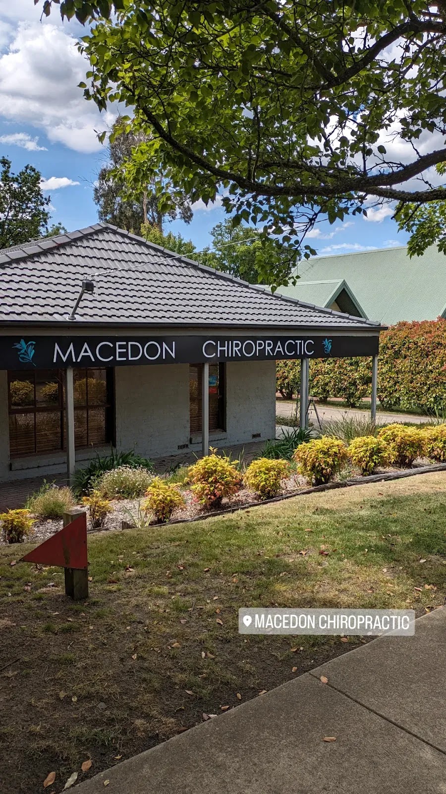 Caitlin Gale Myotherapy | 26 Victoria St, Macedon VIC 3440, Australia | Phone: (03) 9426 3945