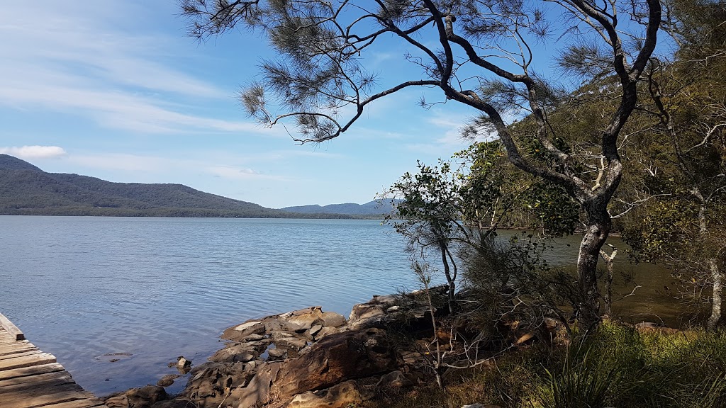 Queens Lake Picnic area | cafe | Jolly Nose NSW 2445, Australia