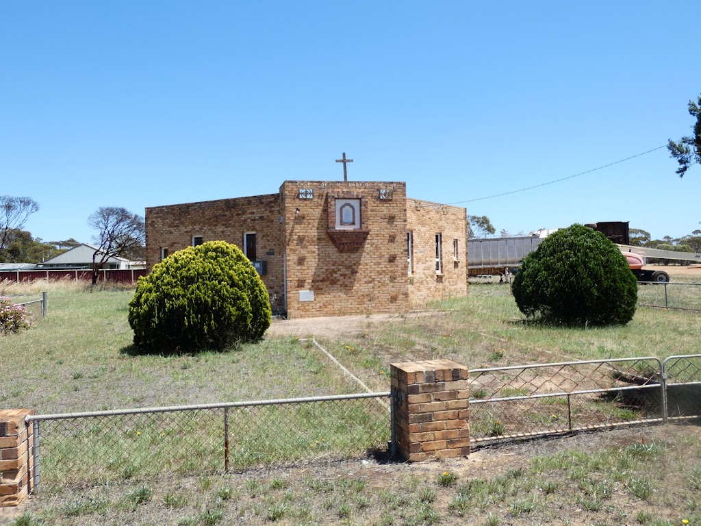 Grass Patch Caravan Park | 16 Richardson St, Grass Patch WA 6446, Australia | Phone: 0419 411 451