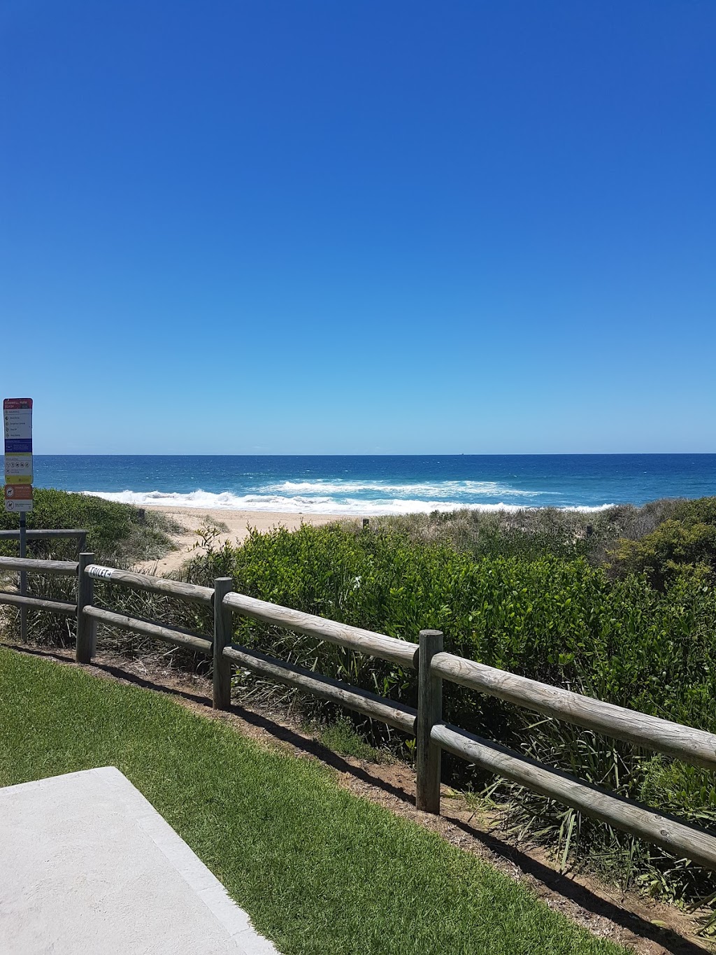 Helensburgh-Stanwell Park Surf Club | 1 Beach Rd, Stanwell Park NSW 2508, Australia | Phone: (02) 4294 1223