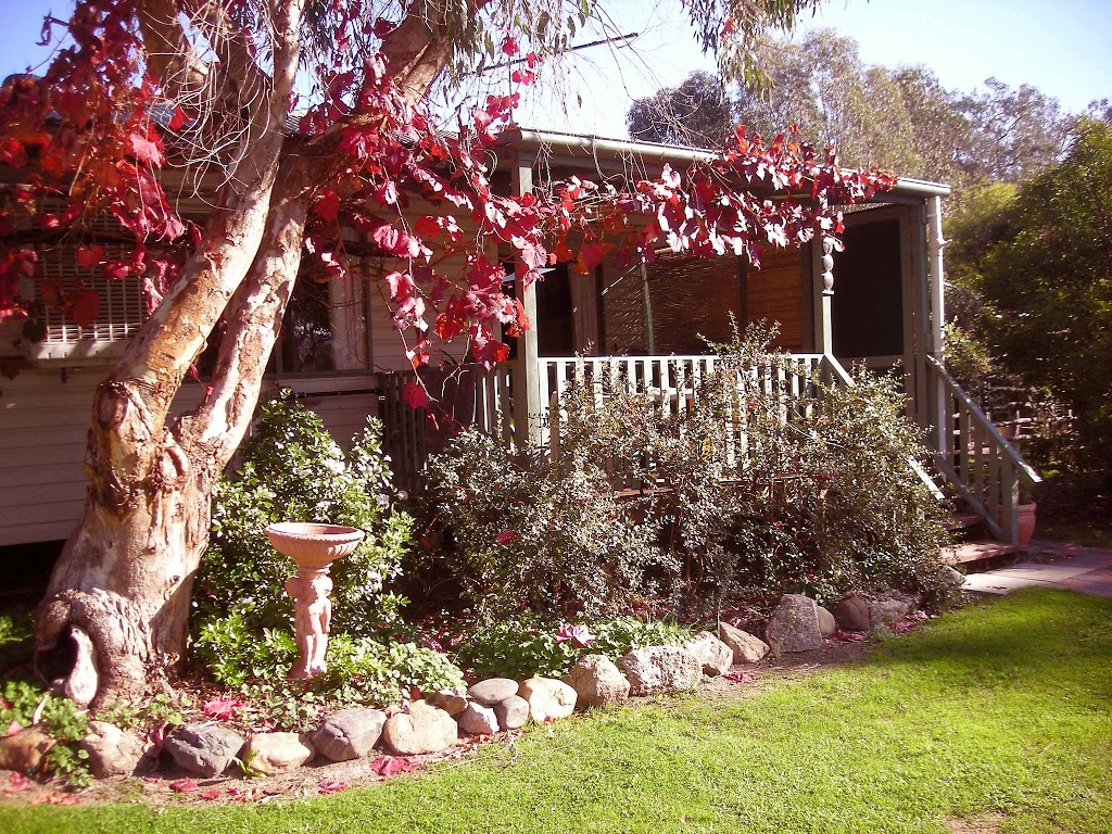 Reidford Cottage | 955 Woolshed Rd, Beechworth VIC 3747, Australia | Phone: (03) 5728 2639