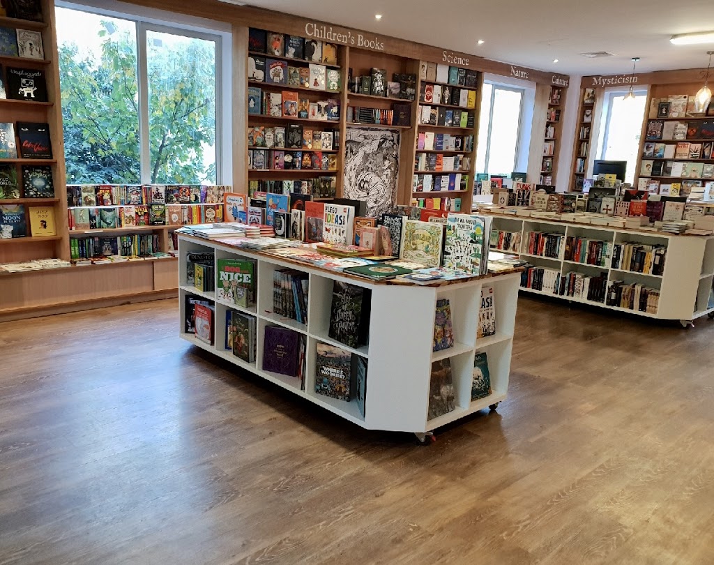 The Faraway Tree Bookshop | Shop 4/540 Mount Dandenong Tourist Rd, Olinda VIC 3788, Australia | Phone: (03) 9751 0493