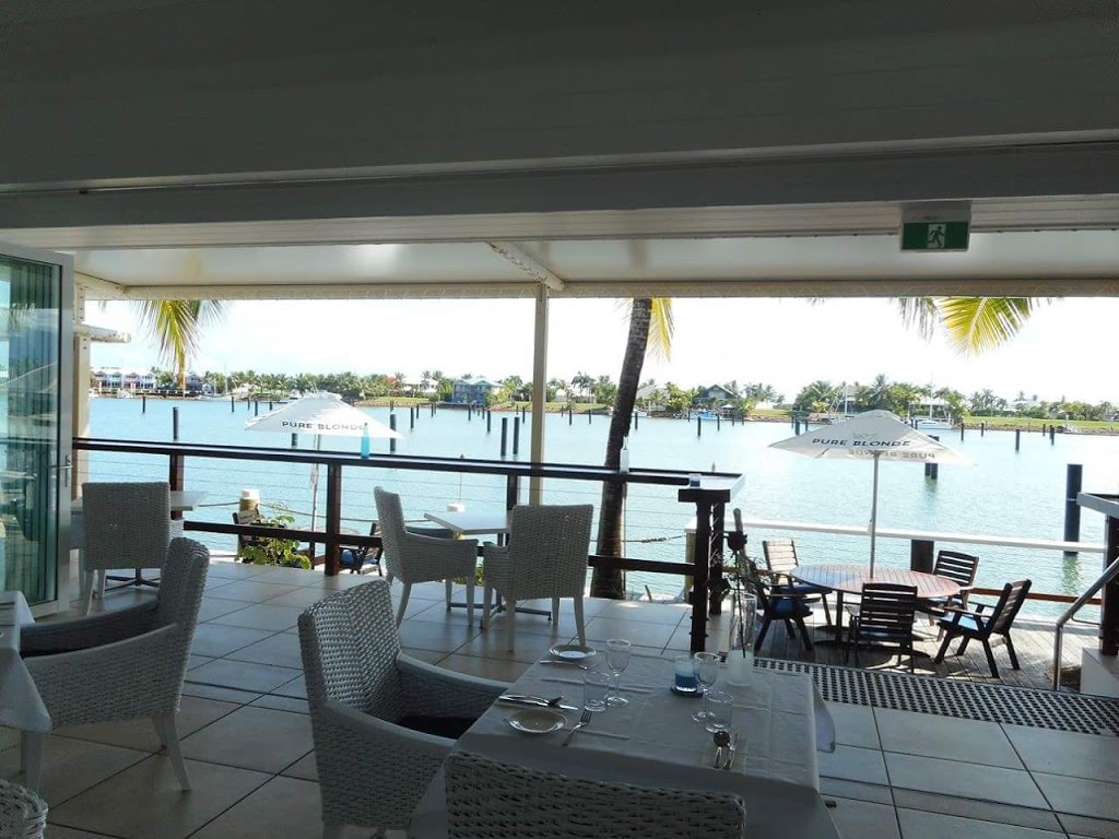 Waterfront Restaurant & Bar | 1 Front St, Cardwell QLD 4849, Australia | Phone: (07) 4066 2117