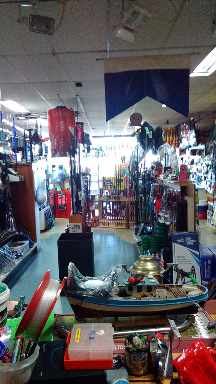 Fishooked Tackle & Bait | store | 2399 Point Nepean Rd, Rye VIC 3941, Australia | 0359855444 OR +61 3 5985 5444