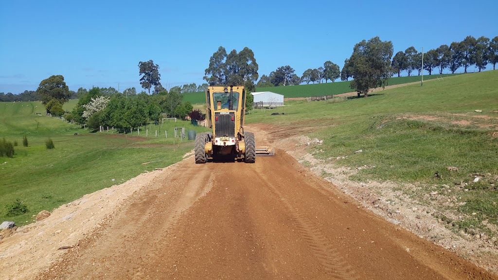 Kannys Earthmoving | 12 Doust St, Manjimup WA 6258, Australia | Phone: (08) 9771 2452