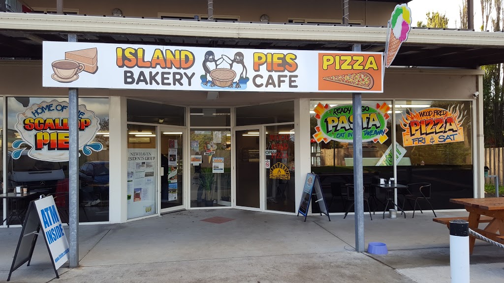 Island Pies | restaurant | 10 Forrest Ave, Newhaven VIC 3925, Australia | 0359566089 OR +61 3 5956 6089