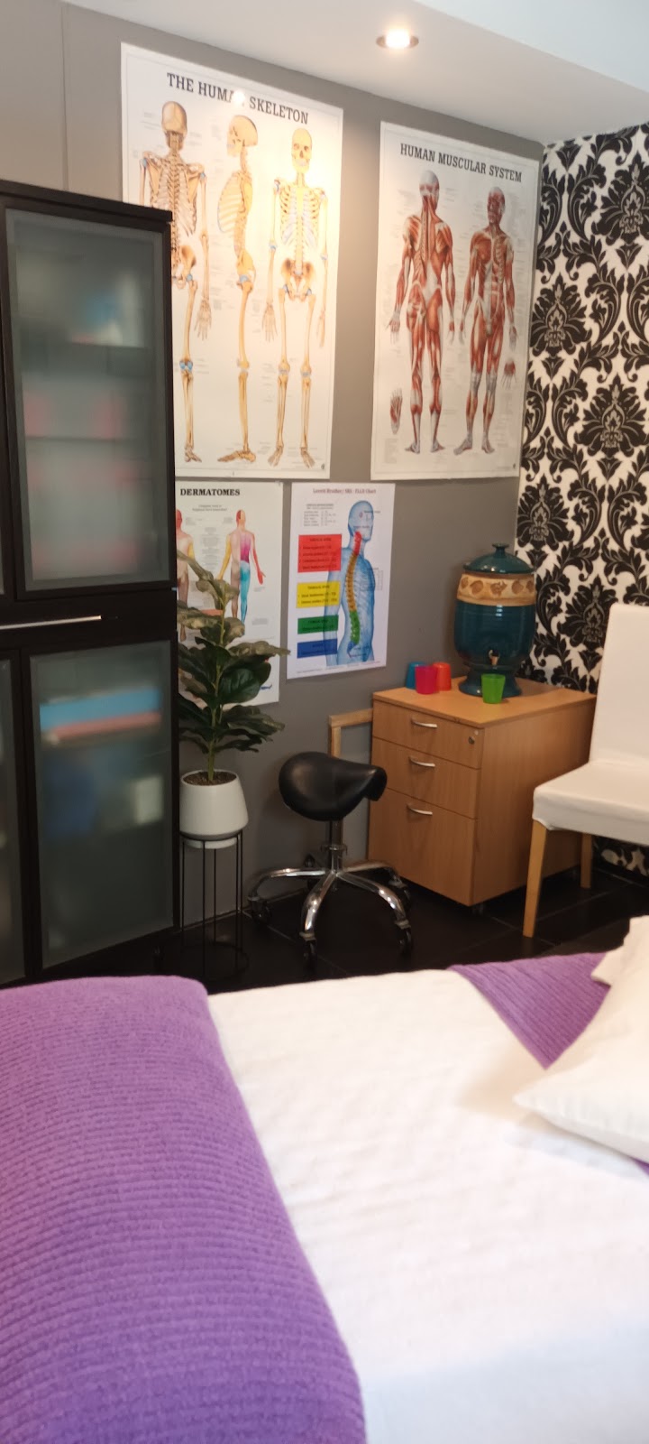 Bay Bowen Therapy | 8 Matthew St, Macleay Island QLD 4184, Australia | Phone: 0419 024 756