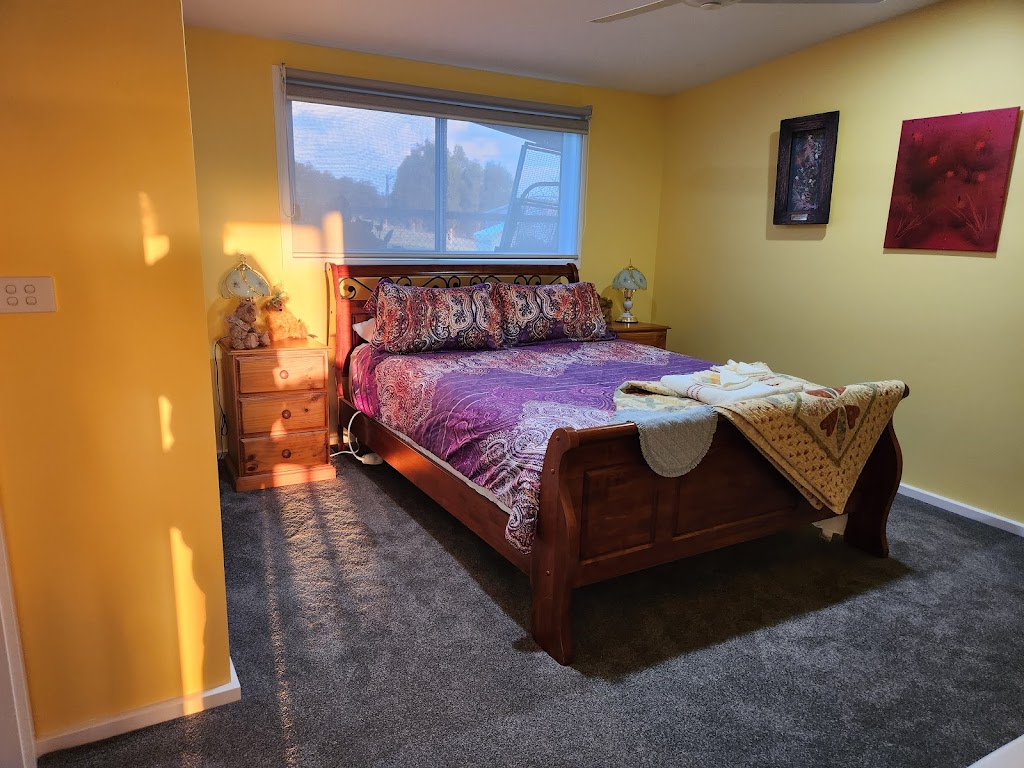 Valley Views BNB | 205 Owens Rd, Woori Yallock VIC 3139, Australia | Phone: 0411 271 418
