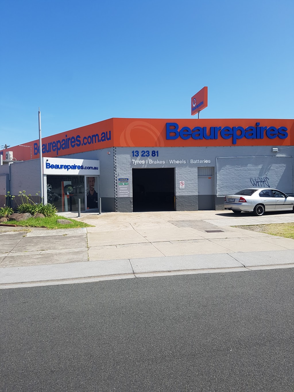 Beaurepaires for Tyres Chadstone | 1356 Dandenong Rd, Hughesdale VIC 3166, Australia | Phone: (03) 8488 9118
