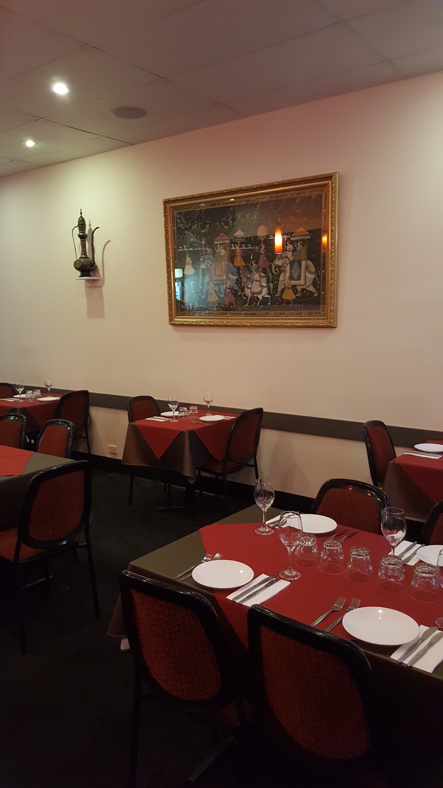 Grand Taj Indian Restaurant | Shop 10, Metropol Stage II Cnr Creek Road &, Pine Mountain Rd, Carindale QLD 4152, Australia | Phone: (07) 3343 8881