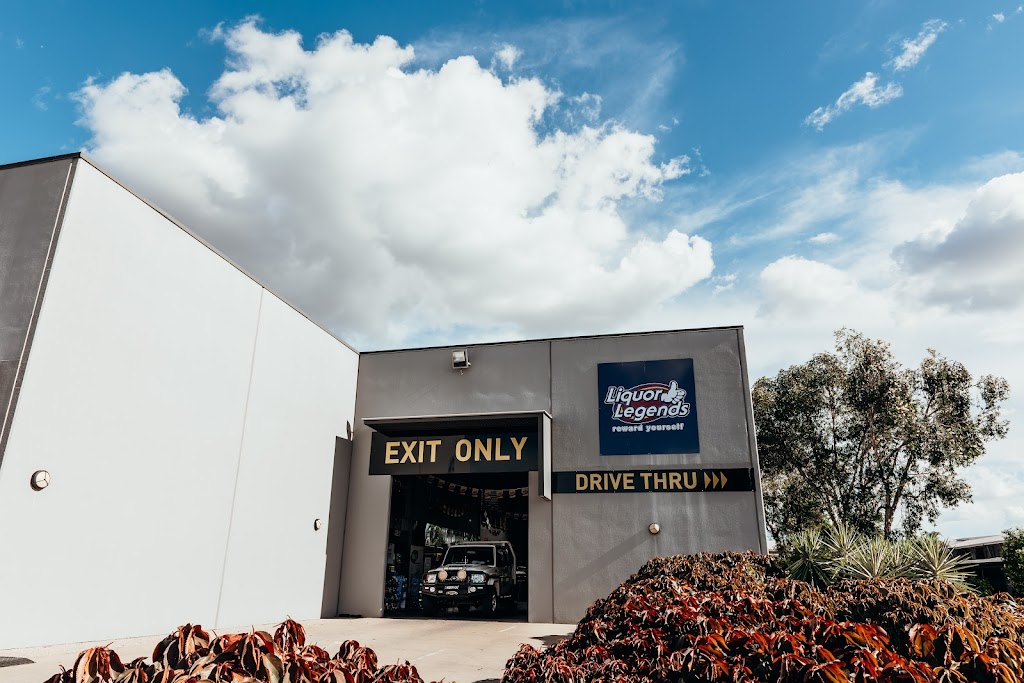 Liquor Legends Drive Thru - The Mayfair Hotel Emerald | 9/11 Mayfair Dr, Emerald QLD 4720, Australia | Phone: (07) 4987 4081