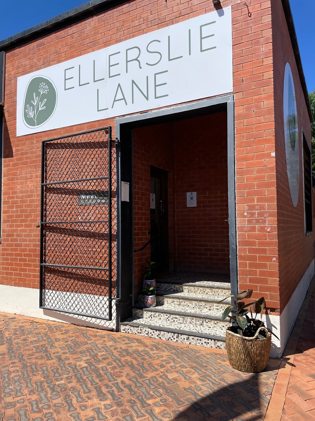 Ellerslie Lane Warren | store | 109 Dubbo St, Warren NSW 2824, Australia | 0418354423 OR +61 418 354 423