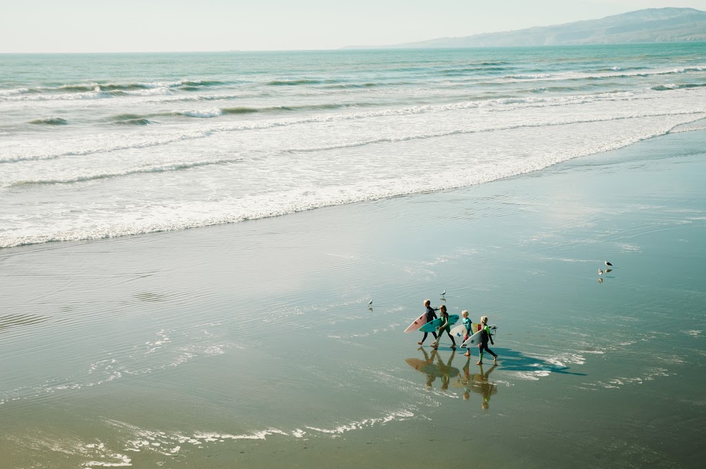 Currumbin Alley Surf School | Duringan St &, Pacific Parade, Currumbin QLD 4223, Australia | Phone: 0411 080 112