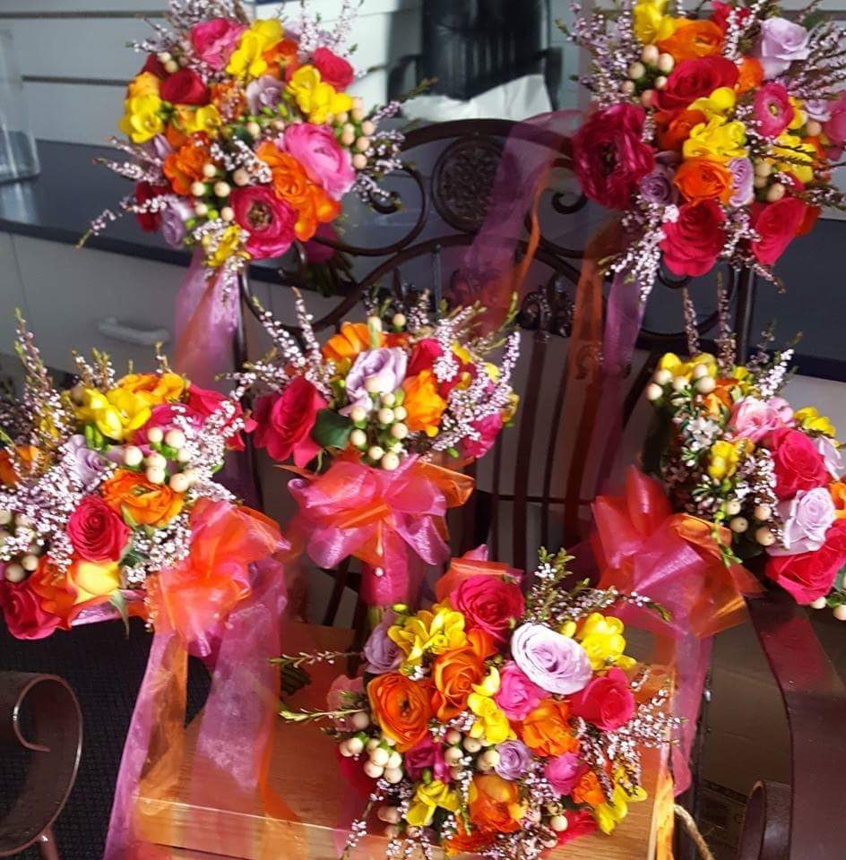 Bloomz on Central | florist | 65 Central Ave, Oak Flats NSW 2529, Australia | 0242577722 OR +61 2 4257 7722