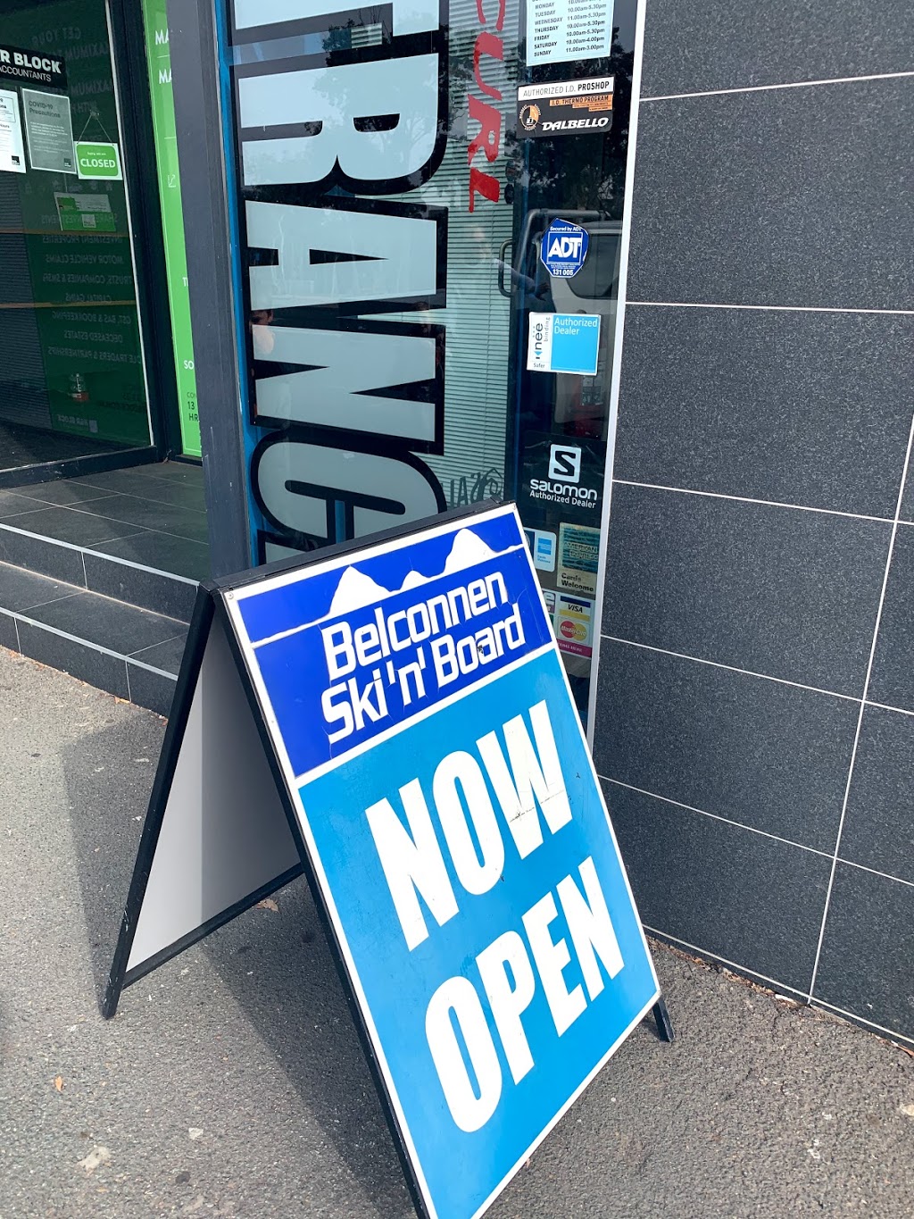 Belconnen Ski n Board | 25-35 Lathlain St, Belconnen ACT 2617, Australia | Phone: (02) 6251 1209