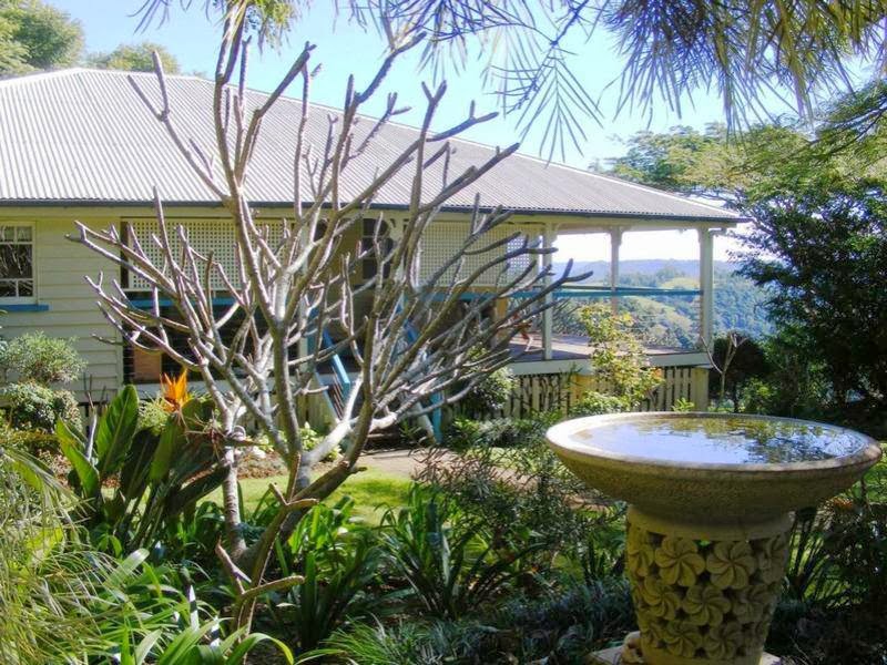 Montville Holiday House | 646 Maleny - Montville Road Balmoral Ridge, Montville QLD 4552, Australia | Phone: 0415 184 404