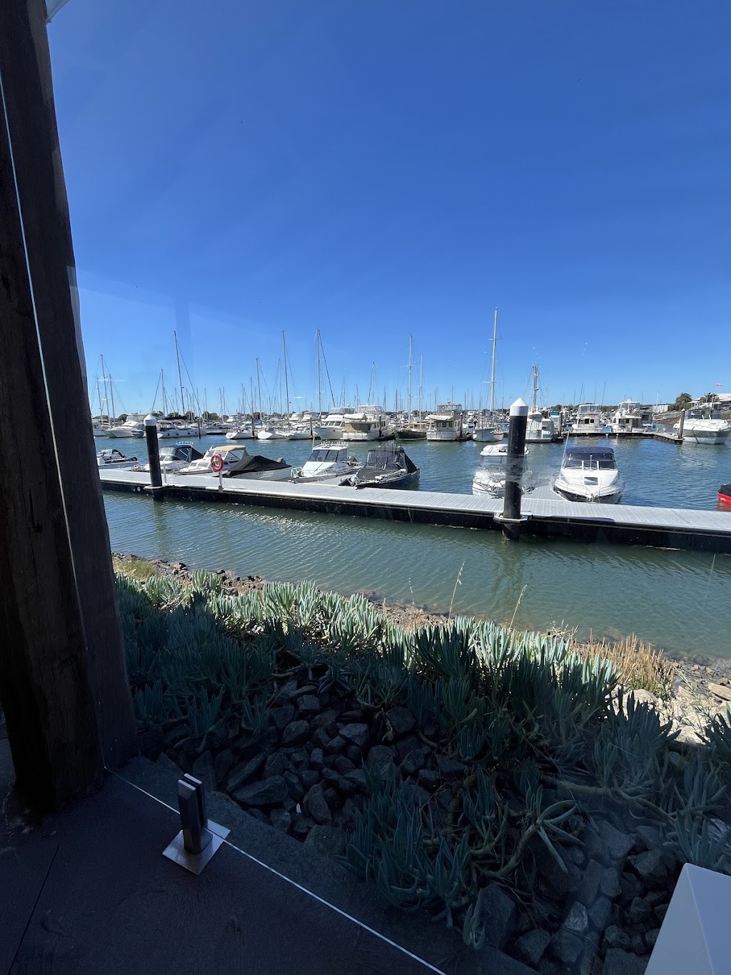 Harbourside Cafe | 17 Skinner St, Hastings VIC 3915, Australia | Phone: (03) 5910 4433