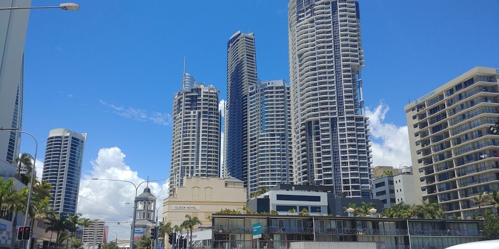 Gold Coast Australia Room Rentals | lodging | 116 Slatyer Ave, Bundall QLD 4217, Australia | 0408982380 OR +61 408 982 380