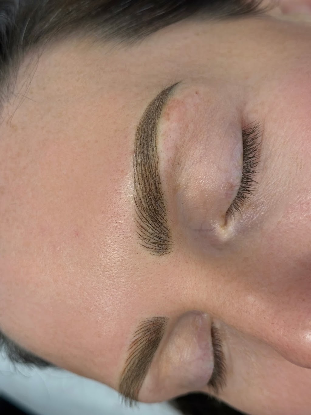 Miss Glamour Brows & Beauty | 6 Mansell Ct, Berwick VIC 3806, Australia | Phone: 0450 941 098