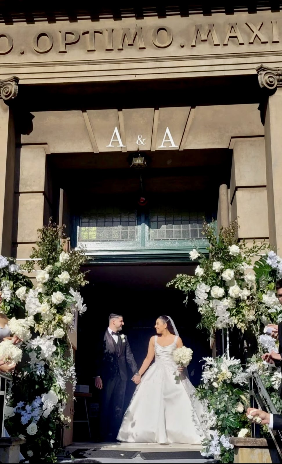 Eflowers Sydney | 724A Old Northern Rd, Dural NSW 2158, Australia | Phone: 0411 583 658