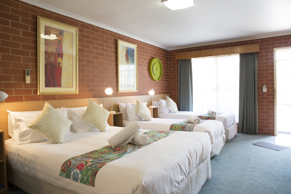 Yackandandah Motor Inn | 18 High St, Yackandandah VIC 3749, Australia | Phone: (02) 6027 1155