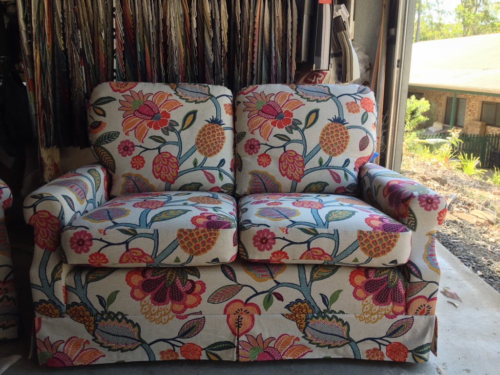 Update Upholstery | 8 Brenda Ct, Warner QLD 4500, Australia | Phone: 0401 677 854