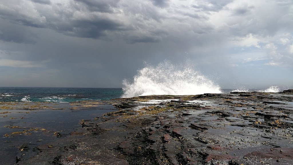 Wombarra Rock Pool | Reef Ave, Wombarra NSW 2515, Australia | Phone: (02) 4227 7111