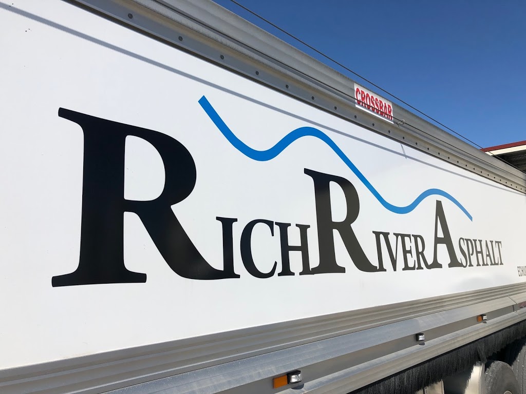 Rich River Asphalt Pty Ltd | 11 Despatch St, Echuca VIC 3564, Australia | Phone: (03) 5410 1005