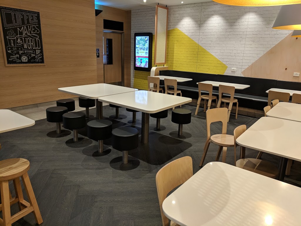 McDonalds Warralily | cafe | 722 Barwon Heads Rd, Armstrong Creek VIC 3217, Australia | 0455341419 OR +61 455 341 419