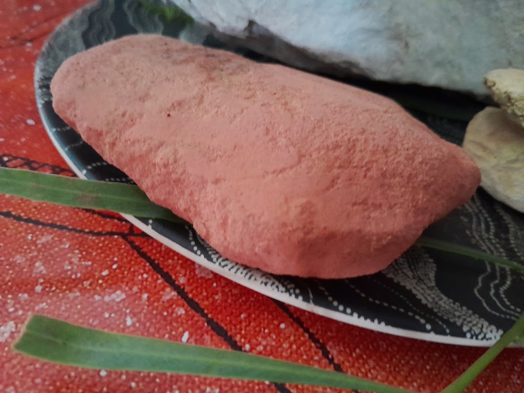 Grinding ochre arts | Unit 6/6 Glenbawn Pl, Muswellbrook NSW 2333, Australia | Phone: 0412 142 494