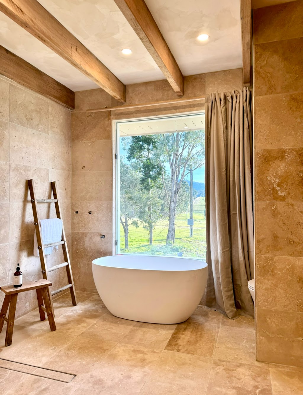 Villa Toscana | 86 Marrowbone Rd, Pokolbin NSW 2320, Australia | Phone: 0434 509 888