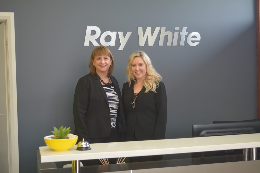 Ray White Cobram | 36 Bank St, Cobram VIC 3644, Australia | Phone: (03) 5872 1052