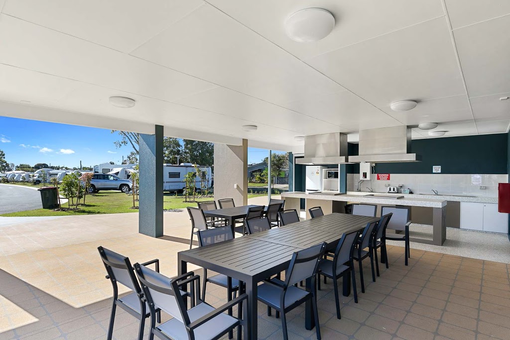 Pier Caravan Park Hervey Bay | 11 Pier St, Urangan QLD 4655, Australia | Phone: (07) 4125 4499