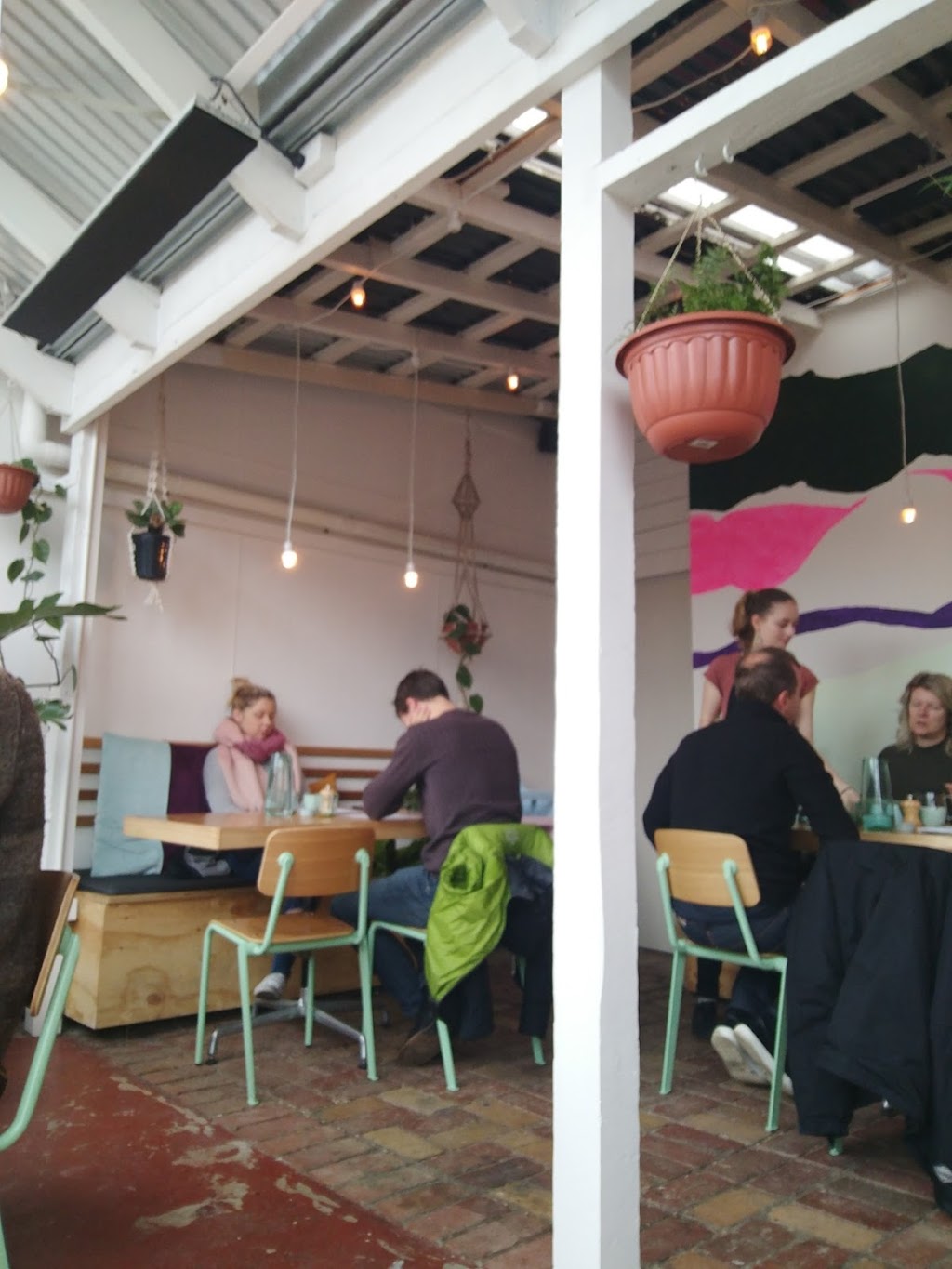 Willow Wine Cafe | cafe | 126 Williamstown Rd, Kingsville VIC 3012, Australia