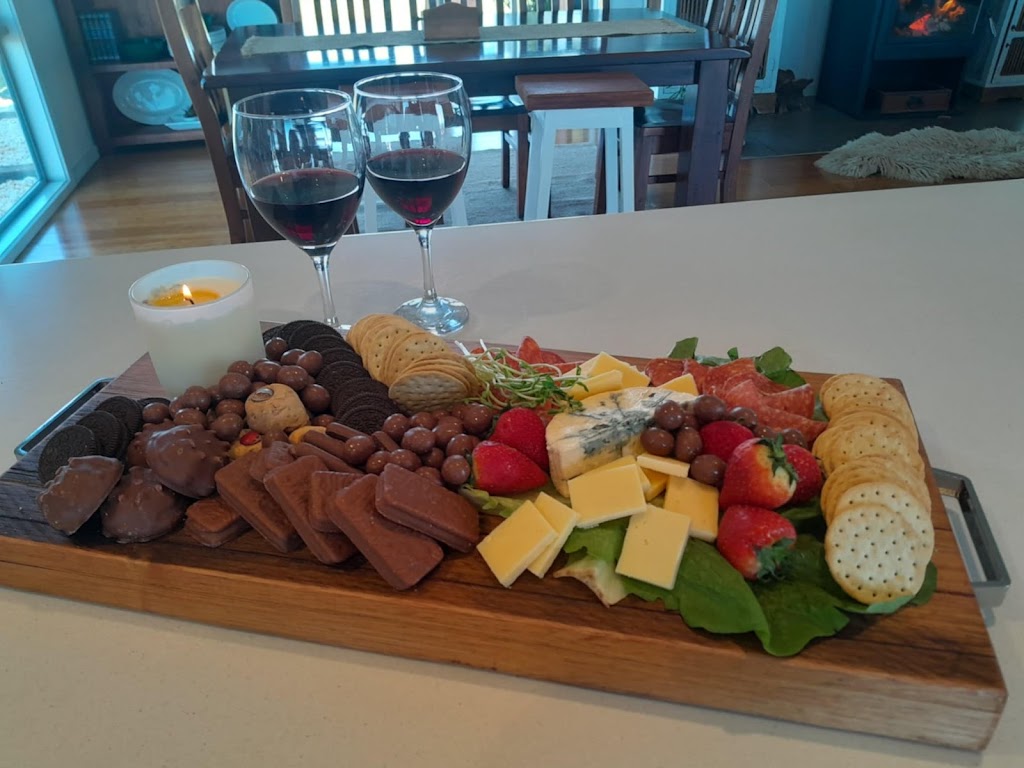Kellies Farm House Kitchen | Barneys Boggle Track, Hedley VIC 3967, Australia | Phone: 0428 816 208