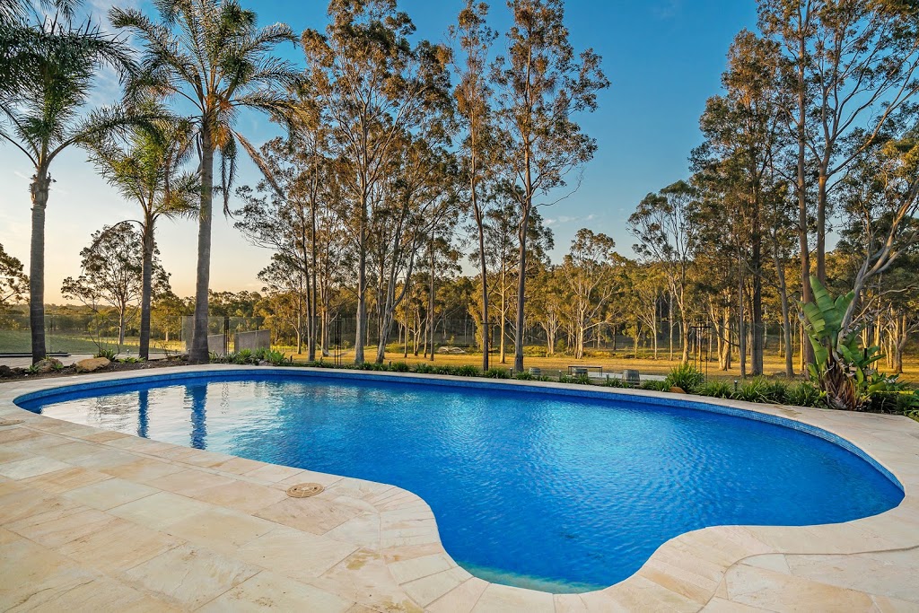 Wine Country Retreat | 1476 Wine Country Dr, North Rothbury NSW 2335, Australia | Phone: 0466 593 358