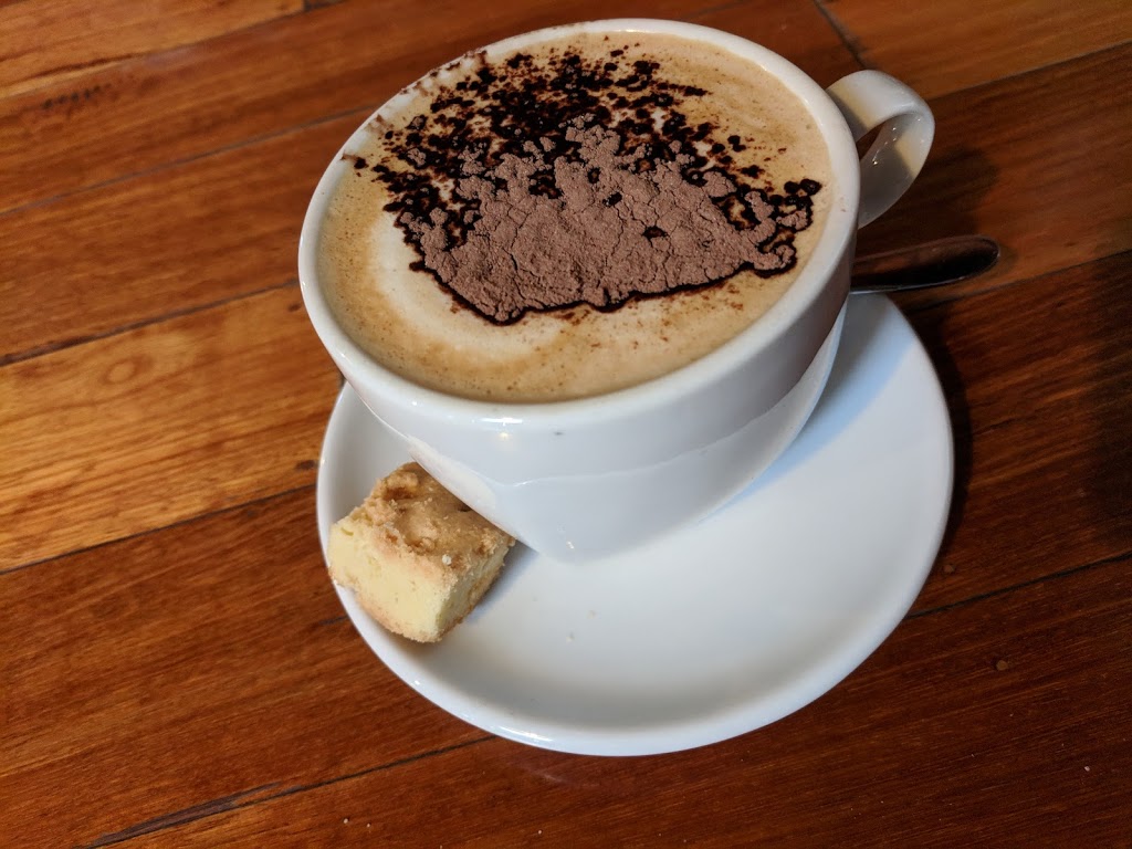 Oaklands Cafe | cafe | 3546 Princes Hwy, Pambula NSW 2549, Australia | 0264957373 OR +61 2 6495 7373