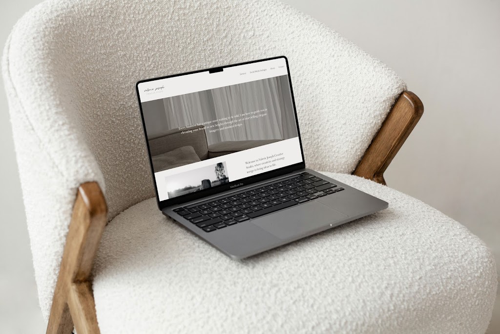 Valerie Joseph Creative Studio | 320 Diamond Fields Rd, Mittagong NSW 2575, Australia | Phone: 0457 151 631