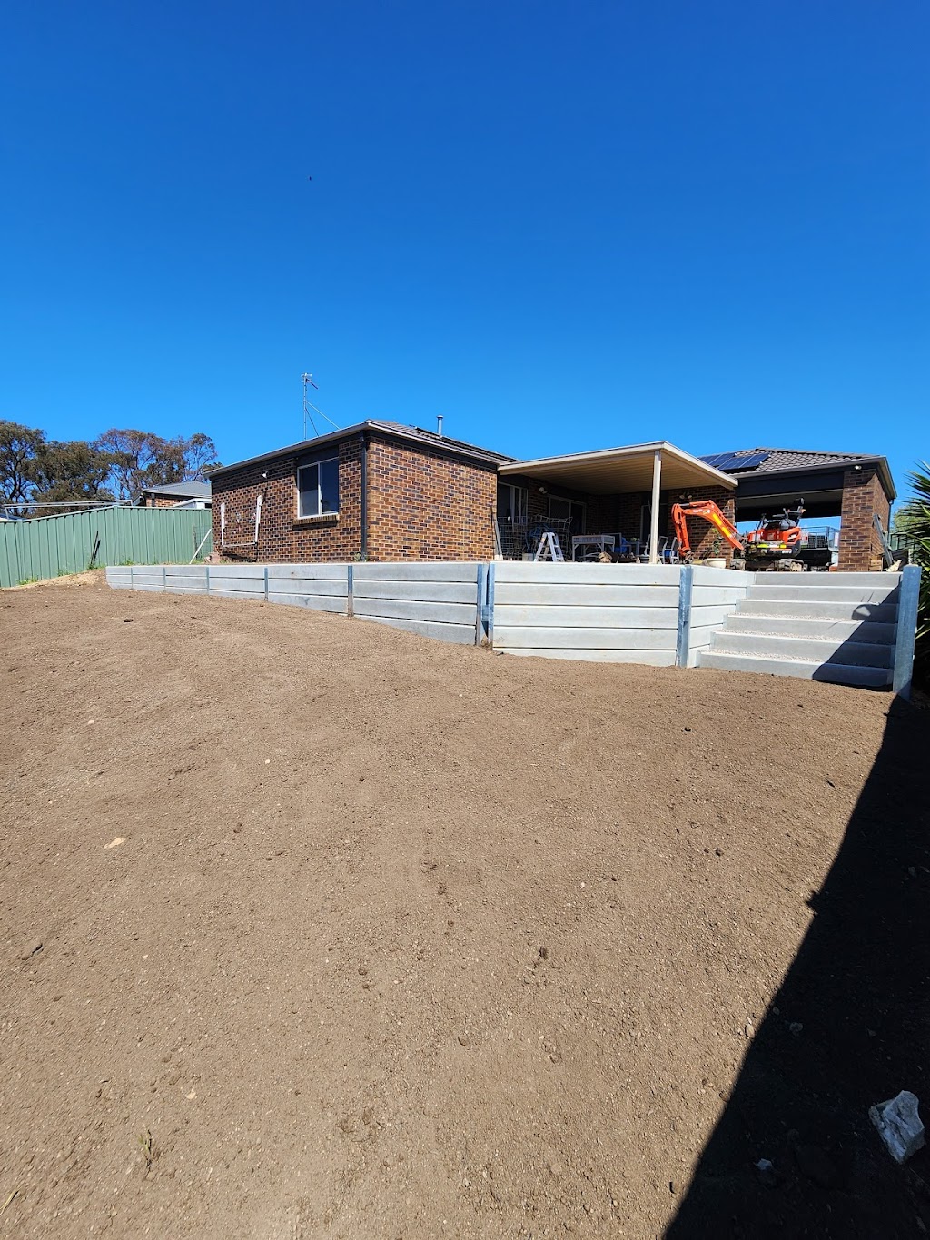 Locked Excavations | 10 Cranneys Ln, Trentham VIC 3458, Australia | Phone: 0429 609 270