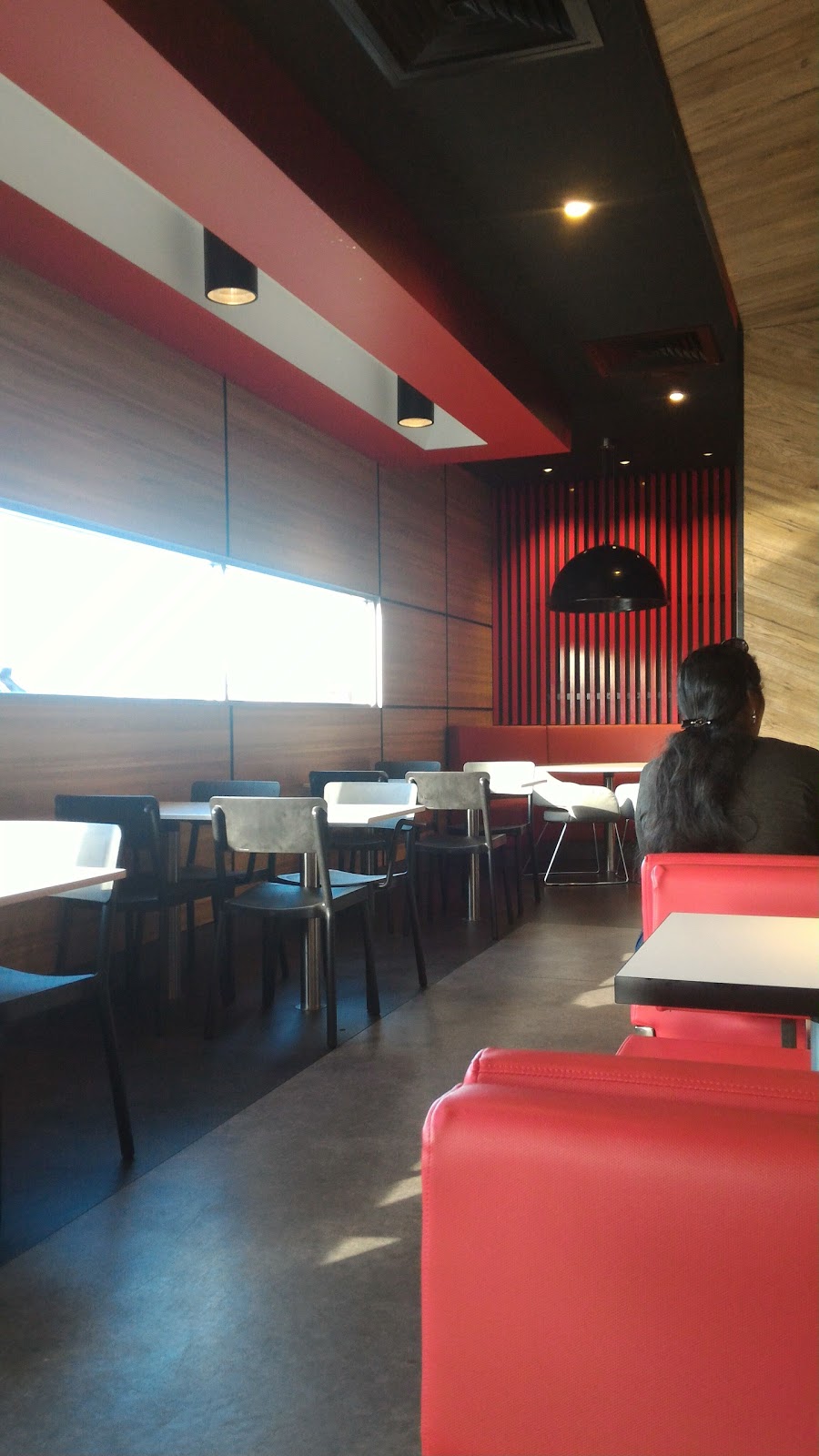 KFC Redbank Plains | meal takeaway | 389 Redbank Plains Rd, Redbank Plains QLD 4301, Australia | 0738145574 OR +61 7 3814 5574