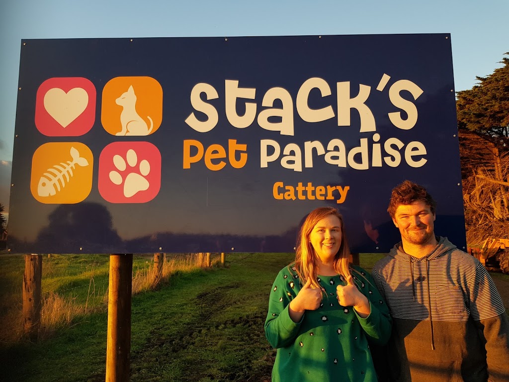 Stacks Pet Paradise | 5048 Great Ocean Rd, Mepunga West VIC 3277, Australia | Phone: 0488 049 055