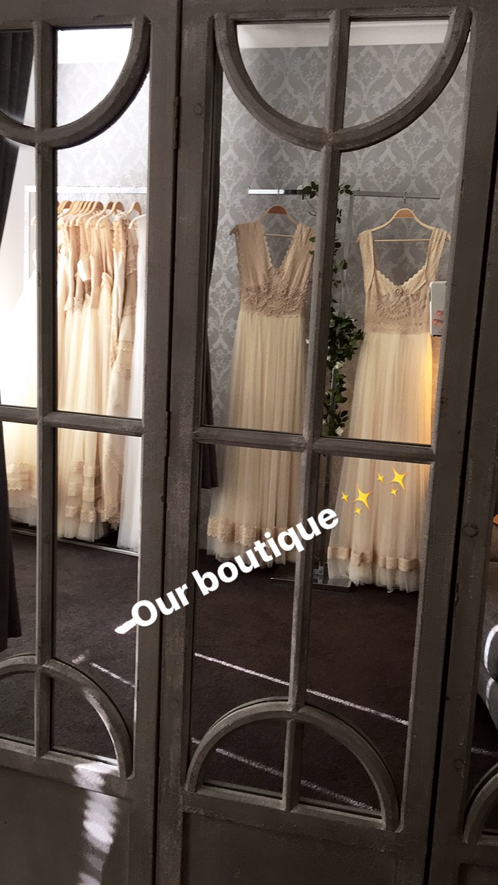 Zolotas Australia Bridal Couture | clothing store | By Appointment, 12 Kendari Rd, Clarkson WA 6030, Australia | 0431883417 OR +61 431 883 417