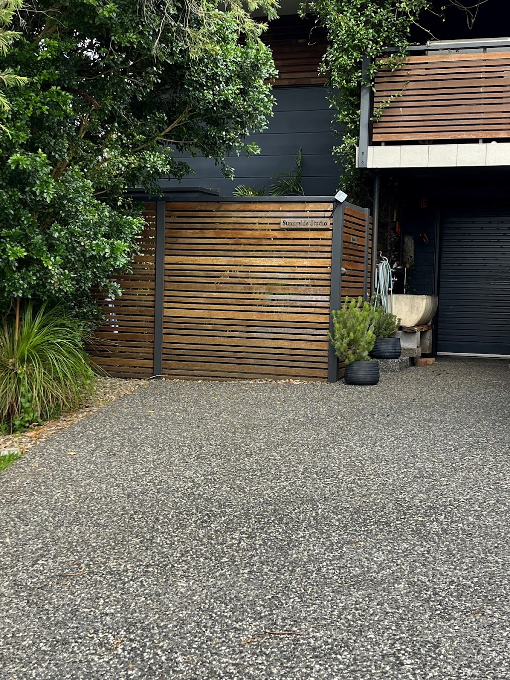 Sunnyside Studio | 7 Nelson St, Port Macquarie NSW 2444, Australia | Phone: 0423 072 663