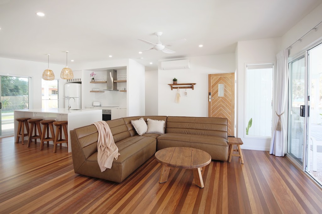 Sylvan Beach House - Bribie Island Holiday Accommodation | 121 Sylvan Beach Esplanade, Bellara QLD 4507, Australia | Phone: 0423 713 654