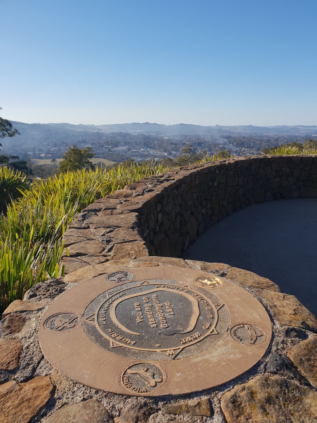 Oxley Hill Lookout | tourist attraction | Oxleys Hill Rd, Bowral NSW 2576, Australia | 0248680888 OR +61 2 4868 0888