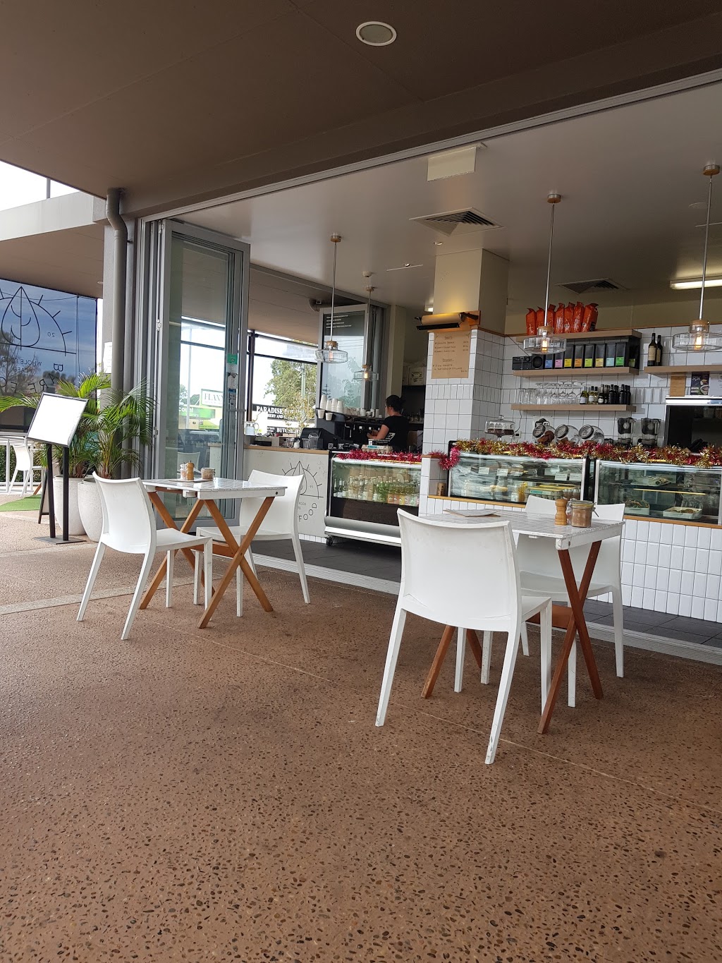 Bare Food Cafe | cafe | 14 Bruce Ave, Paradise Point QLD 4216, Australia | 0755641500 OR +61 7 5564 1500