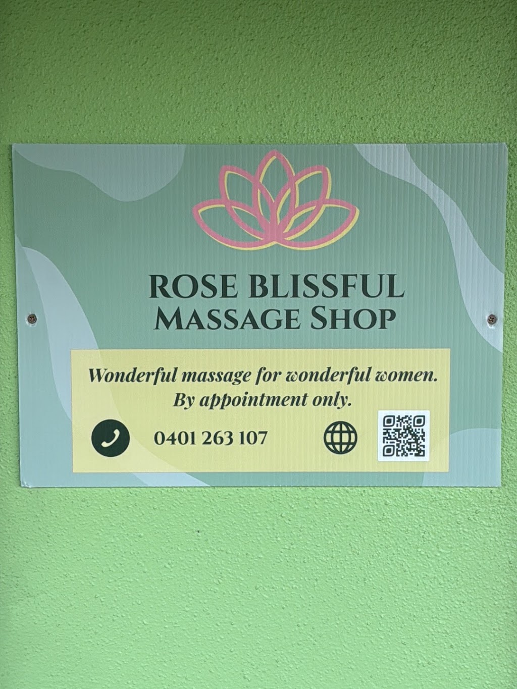 Rose Blissful Massage Shop | 60 Peg Leg Rd, Eaglehawk VIC 3556, Australia | Phone: 0401 263 107